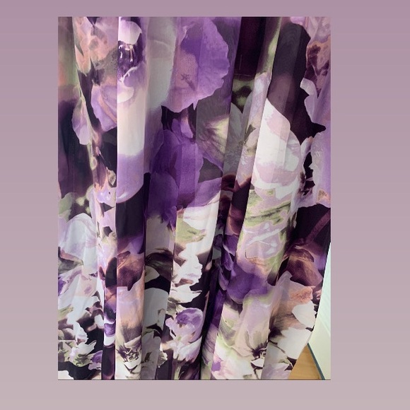 Formal Dress - Picture 4 of 5